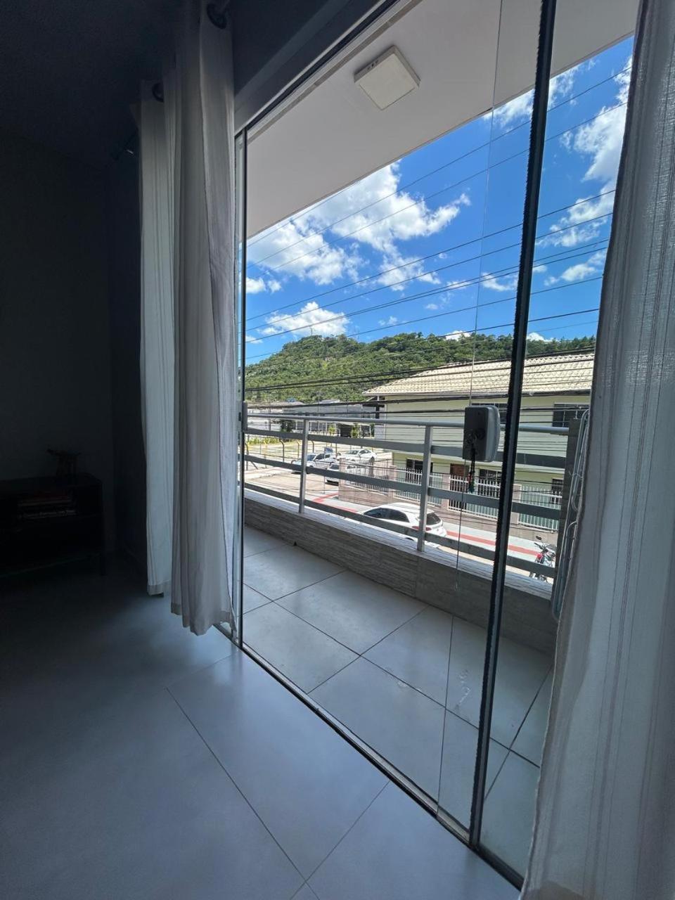 Casa de férias Casa De Temporada Em A 10 Minutos Da
